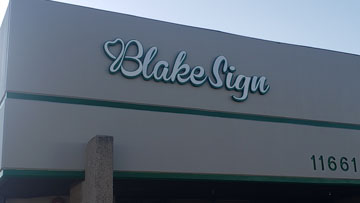 Sign Store